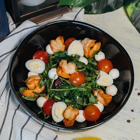 Салат с креветками