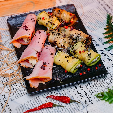 Ассорти рулетиков